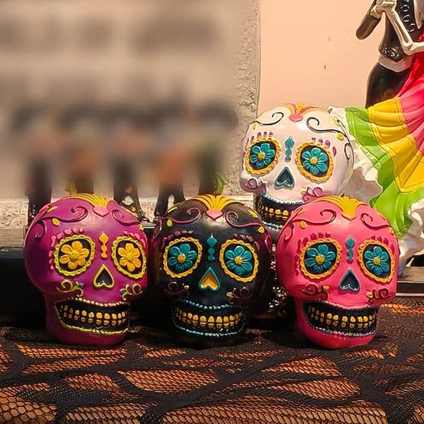 Day of the Dead Resin Painted Skull Head Statue Creative Decorative Ornament for Festive Commemorative Statue 260305