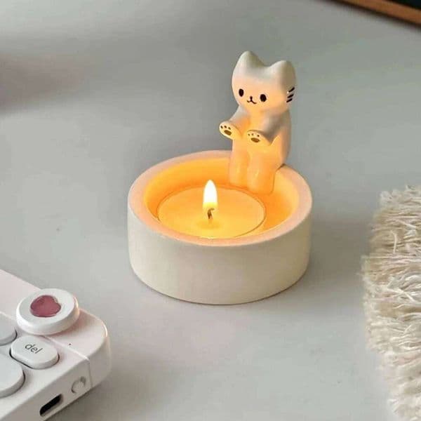 Cute Cat Candlestick Creative Aromatherapy Candle Holder Desktop Decoration Birthday Gift Ornament XJ260305