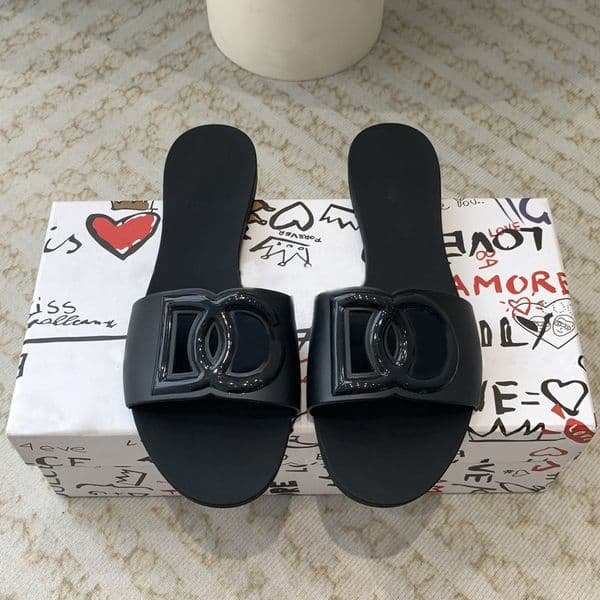 2026 Luxury Designers Slipper Woman Summer Sandals Beach Slides Women Slippers Ladies Flip Flops Sandales Et Pantoufles Pour Femmes