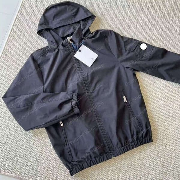 Men Designer Jacket Original Hoodie High Quality Mens Jackets Autumn Spring Thin Hooded Coat Outdoor Leisure Sports Windproof Waterproof Outdoor Causal Coat