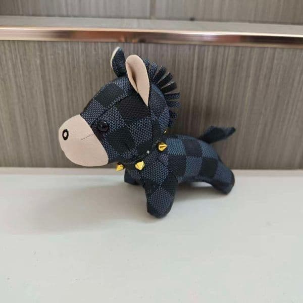 Women Designer Luxury Mini Flying Horse Pendant PU Leather Bag Accessory Keychain Gift Accessories
