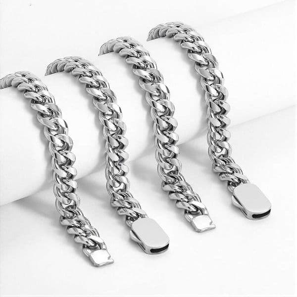 Carefully selected cross-border best-selling hip-hop stainless Cuban chain with oval clasp, 18K gold titanium steel jewelry necklace, wholesale