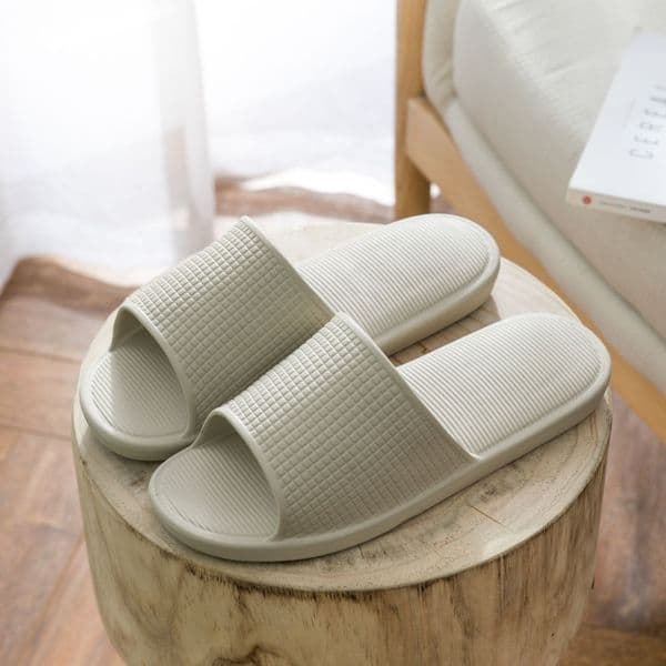 Slippers Fashion Men's Women's Bathroom Home Shower Shoes For Women Men Anti-Slip Sandals EVA Thick Sole Bath Flip-Flops Couples