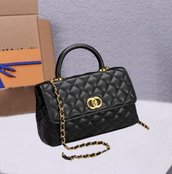 Designer Women Shoulder Hobos Tote Bag Letter Genuine Leather Bags Crossbody Lady Purses Luxury Woman s bag Purse A1881