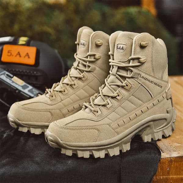Outdoor boots hiking shoes high top mens anti slip and wearresistant offroad sports combat boot 260307