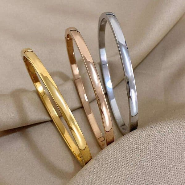 Fashion Smooth Stainless Steel Cuff Bangles Bracelets for Women Men New 4mm Gold Plated Stackable Waterproof Charm Jewelry Z260307