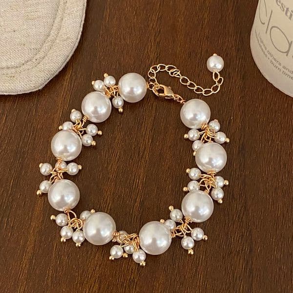 Luxury Brand Designer Jewelry Light Luxury Elegant Simple Bracelet Sophisticated High-end Exquisite Pearl Bracelet Niche Versatile Stylish Bracelet