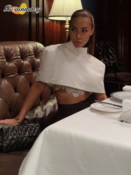 Edgy Mock Neck Capelet Crop Top Women Classic Cape n Wrap Turtleneck Short Cloak Luxe Elegant Streetwear Outfit 2026 Spring 260309