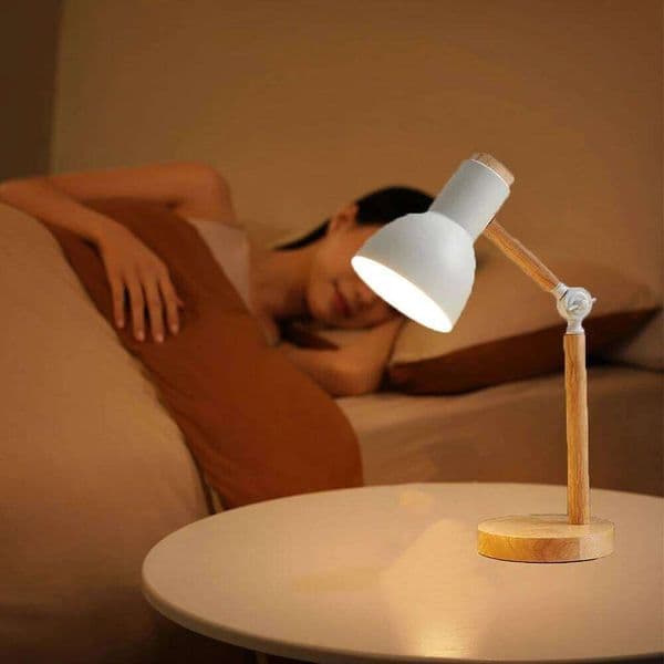 Nordic Table Wooden LED Adjustable Simple Bedside Desk Light Eye Protection Reading Bedroom Study Lamp New Year's Gift 26W0310