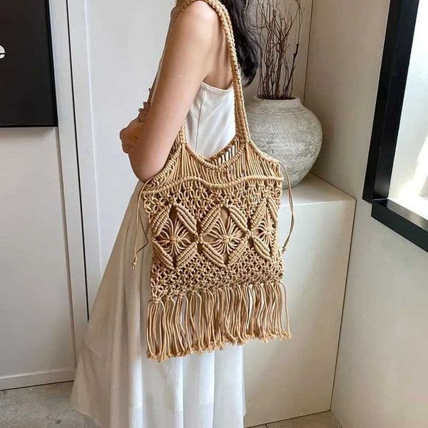 Ethnic Style Woven French Single Shoulder Bag Hollow Out Design Beach Bag Vacation Crossbody New Womens Fringe Bag H260310