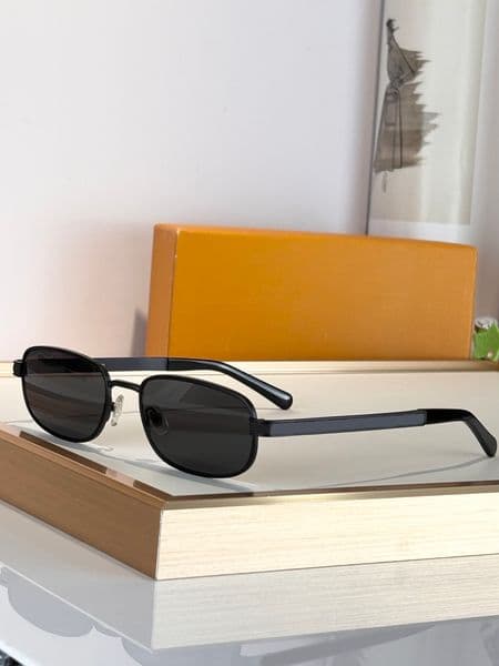 Luxury Designers Womens Sunglasses For Women Men Sun Glasses Mens Designer Z2931U Fashion Style Protects Eyes Random Box