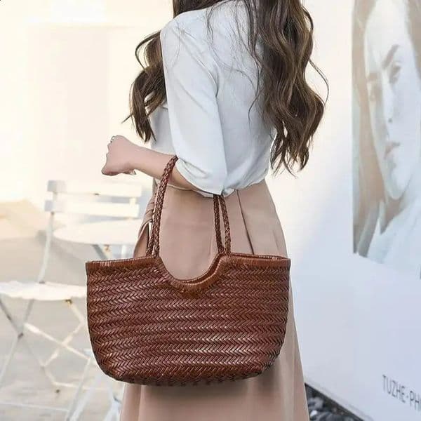 Handwoven Genuine Leather Woven casual vegetable basket bag with Casual Inside Bag Shoulder Underarm Tote 260311