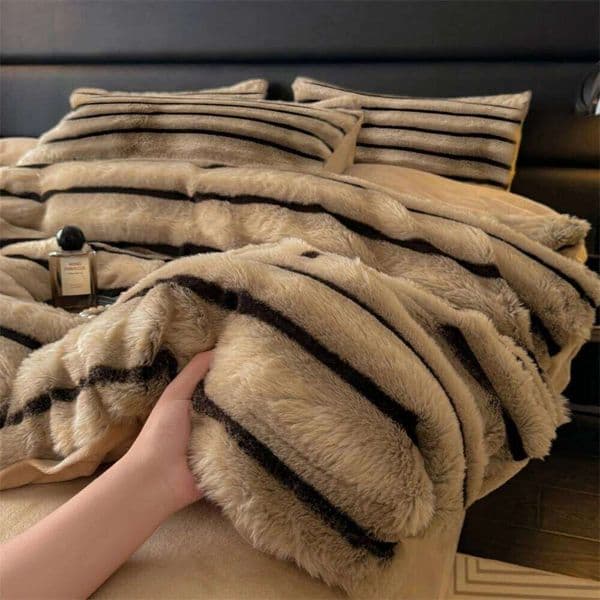 Jacquard Gradient Bubble Rabbit Plush Bedding Set Thickened Quilt Cover Pillowcase Bed Sheet Winter Coral Fleece Four-Piece Sets S26