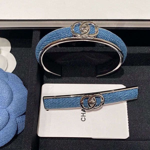9Ming Xiaoxiangfeng Glacier Blue Three-Dimensional Camellia Satin Hair One-Word Clip Age-Reducing Elegant Earrings Studs Internet Celebrity L260311