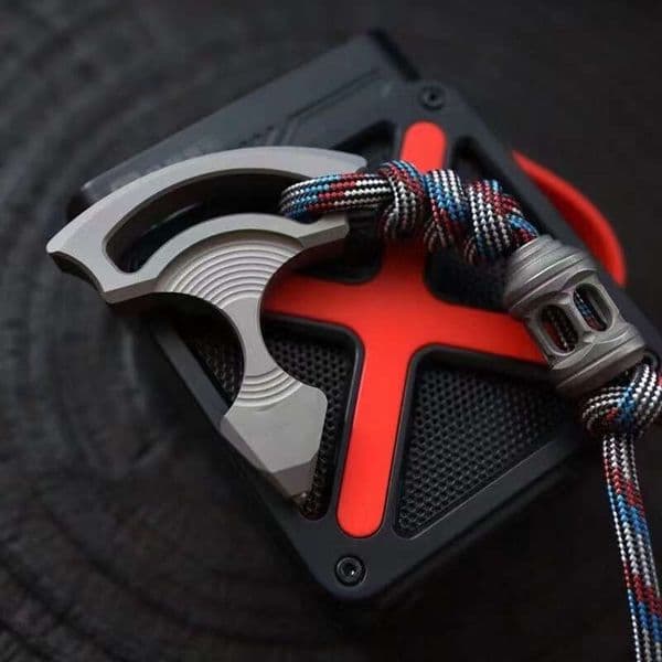 Outdoor Titanium Alloy Single Finger Tiger Camping EDC Self-Defense Black Gold Head Window Breaking Tool Outdoor Equipment