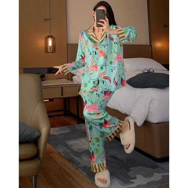 Sexy Pajamas for Women in Spring Summer Long Sleeved Flower and Bird Patterns High-end New Luxurious Comfortable Pajamas X260311