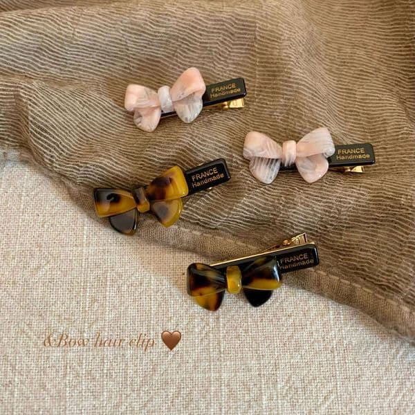 French retro bow acetate letter hair duckbill 2025 new early autumn sweet bangs and fringe clip L260311
