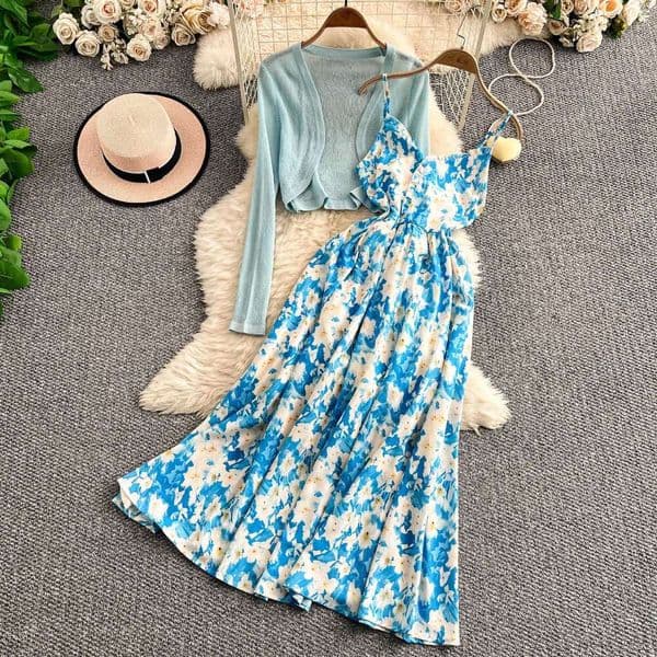 2026 designer's new super fashionable, unique, beautiful, gentle and age reducing blue printed vest a21 with outer knitted layer