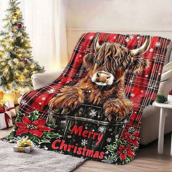 1 Pec Soft Warm Christmas Highland Cow And Snowflake Flannel Blanket Cozy Festive Gift For Family Travel Office Decoration L260601