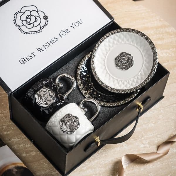Household Ceramic Coffee Cup and Saucer Set Embossed Luxury French Coffee Cup Souvenir