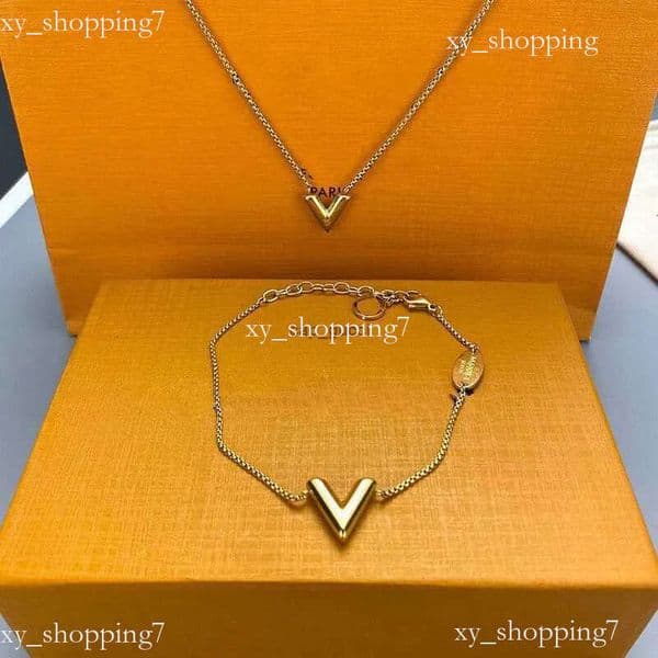 Luxury brand necklace pendant designer fashion jewelry man cjeweler letter plated gold silver chain for men woman trendy tiktok have necklaces jewellery