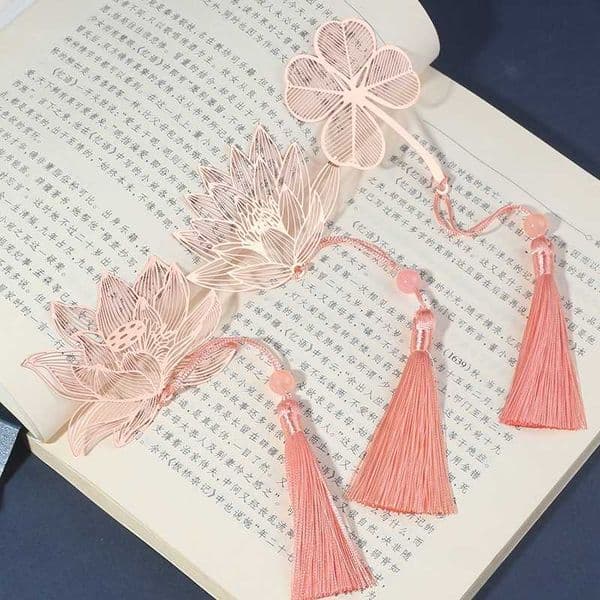 Metal leaf vein bookmark artistic hollow-out lotus design ancient style gift for teachers Teachers Day gift L260314