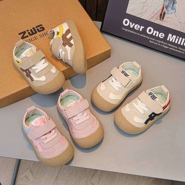 2026 Girls Autumn New Style Soft Bottom Dequn for Toddlers Learning to Walk Children's Footwear Kids Shoes 26H0313
