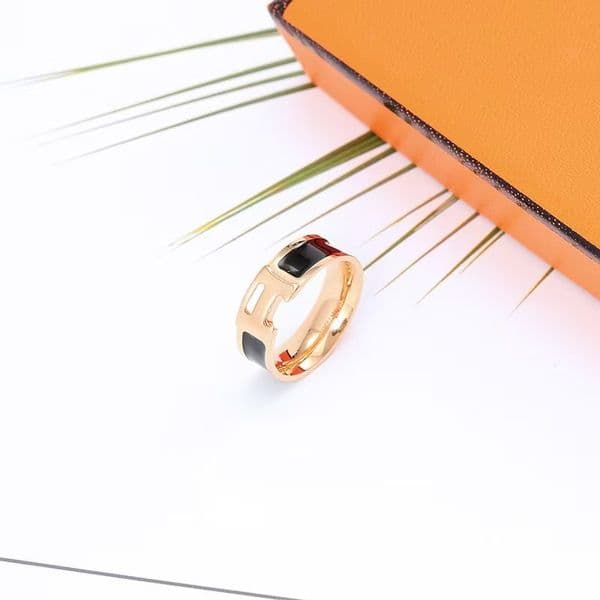 Titanium steel ring that does not fade, enamel couple rings, hand jewelry, letter accessories