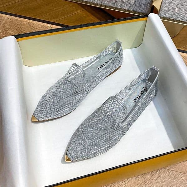 Designer Fashion Baotou Mesh Women's Sandals Flat Hole Shoes Summer New Korean Multi Functional Breathable Mesh Shoes