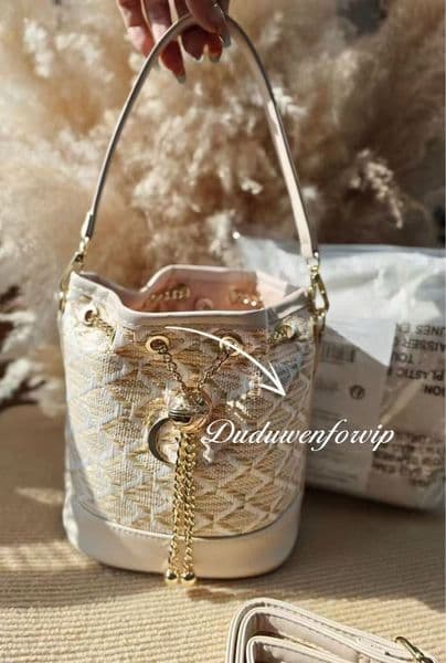 Custom fashion gift-vip-improved chain Storage Bags Beatue.gift Organization portable Case buckle designers straw bag for holiday