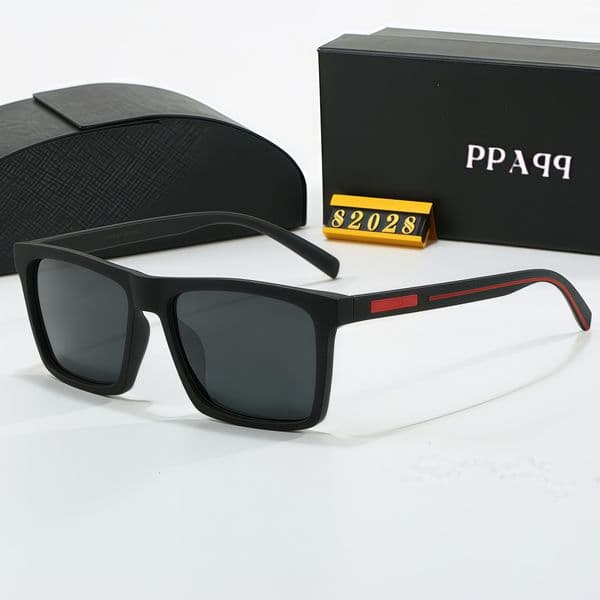 Top luxury Sunglasses lens designer womens Mens Goggle senior Eyewear For Women eyeglasses frame Vintage Metal Sun Glasses With Box Rubber legs82028