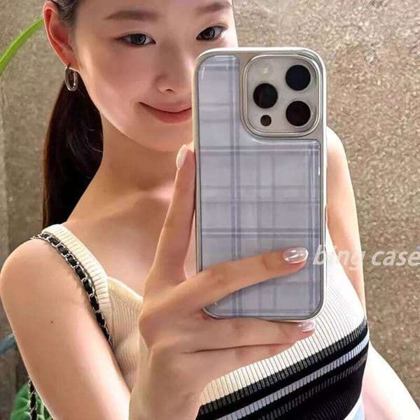INS style pink checkered pattern Silicone Phone Case Compatible with iPhone 17 Air 16 Pro Max 14 XR 11 12 13 15 Plus 26L0316