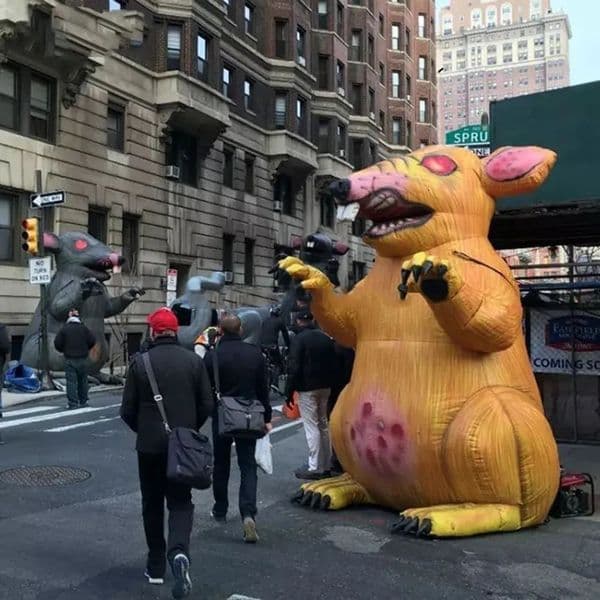 Free delivery 8m height (26ft) Custom yellow advertising inflatable mouse/rat model balloon