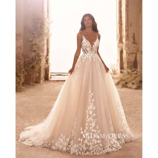 Spaghetti Straps Glitter Wedding Dresses V-Neck Tulle A E Dress Applique Backless Bohemia Lace Bridal Gowns Plus Size For Bride D13 D0316