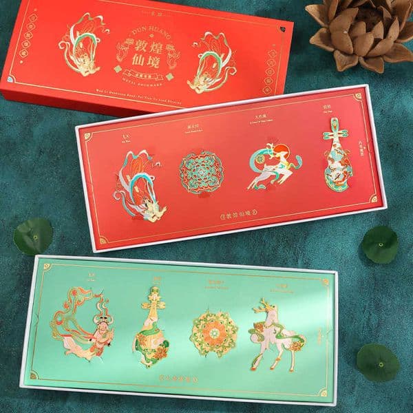 Cultural and Creative Mogao Grottoes Metal Bookmark China-Chic Hollow out Bookmark Creative Gift Box Set Gift for Students and Teachers L260314