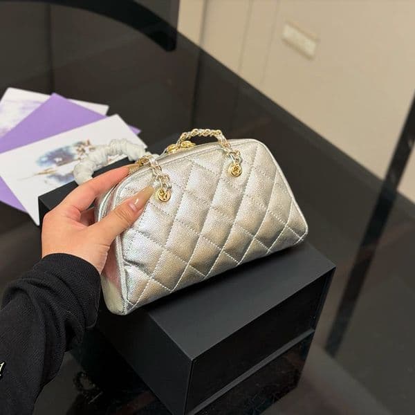 Women Shiny Silver Underarm Pillow Bag Zipper Phone Holder Wallet Golden Hardware Calfskin Leather Metal Chain Vintage Leisure Light Cross Shoulder Sacoche 20cm