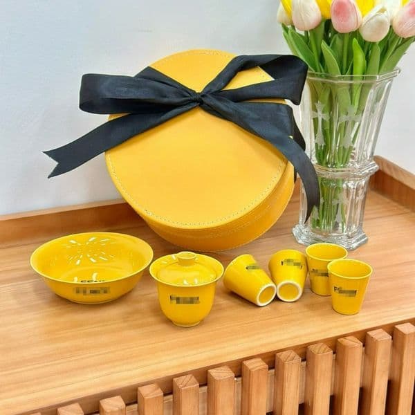 Six-piece Portable Travel Tea Set for Festivals Tea Set As A Souvenir