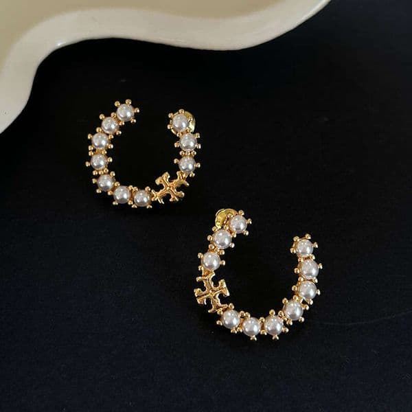 European American Pearl Letter C-Shaped Earrings Stylish Elegant Inspired Inlaid Design Suitable Dates Commuting Versatile Vintage High-Quality