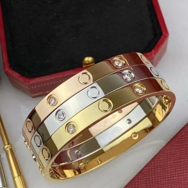 Charm Bracelets Luxuriou Designer Bracelet Women Men Jewelry Cuff Stainless Steel Gold Silver Classic Permanent Double Lock Buckle Couples Bracelet Designer Gift
