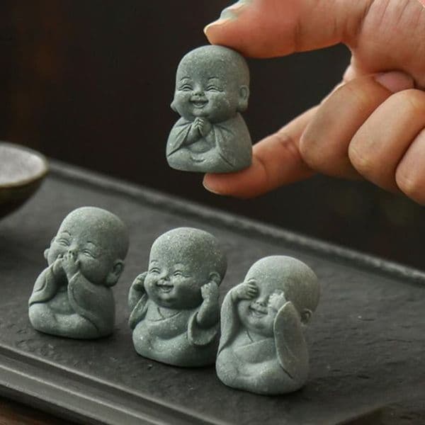 4Pcs Chinese Style Buddha Statue Cute Little Monk Figurines Desktop Ornaments Monks Buddhism Figurines Little Monk Ornaments 260227BJ