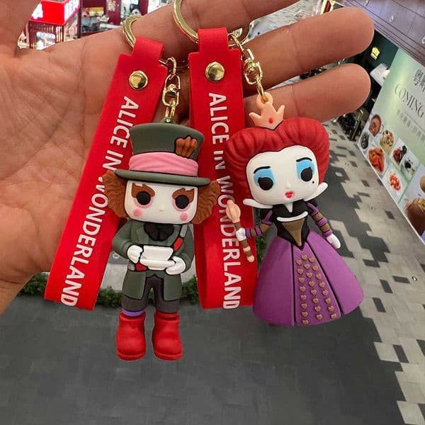 Alice Keychain Dreamland Exquisite Car Keychain Backpack Pendant Versatile Fashion Small Gift S260317YGWO