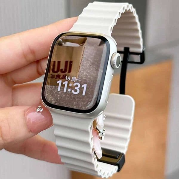 Magnetic Band Ultra 2 49mm 44mm 45mm 42mm 41mm Silicone Watch Strap for Iwatch series 11 7 8 9 SE 3 Correa 26L0319