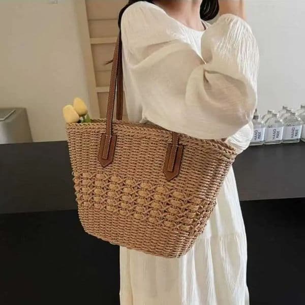Hollow Bag Women's Large-capacity Versatile Woven Shoulder Bag Commuter Straw Woven Tote Bag Straw Woven Bag Large Tote Seaside