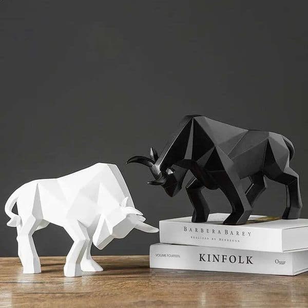 2026 New Resin Wall Street Bull Statue Bison Sculpture Decoration Abstract Animal Figurine Room Desk Home Study Decor Ornaments Gift 260128 Toy