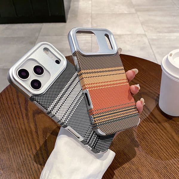 Carbon Fiber Striped Phone Case For Iphone 17 16 15 14 13 Pro Max Plus 16Promax Frosted 14Promax Phone Case 13Promax 15Promax 17Pro Cover 17Promax 16Pro 14Pro Shell