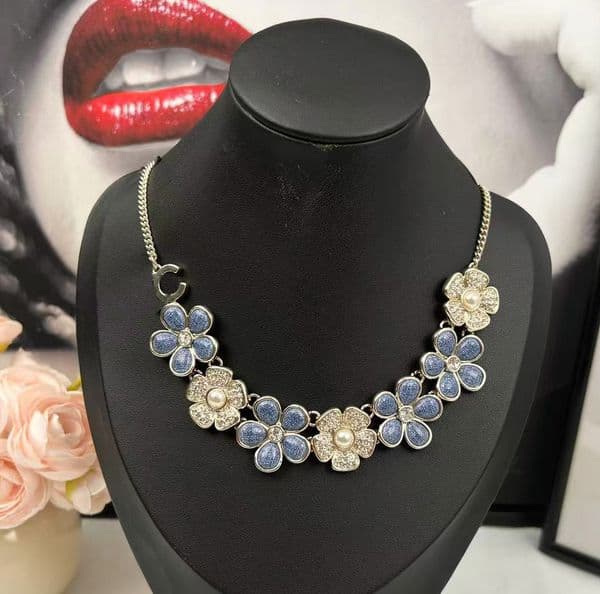 Woman Pendant Necklaces C Letter Designer Long Chain Necklace Pearl diamond Fashion Luxury Metal Jewelry Women Trend Ccity ghjgh55