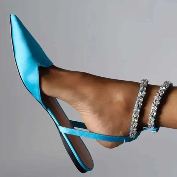 2025 Summer New Style Fashionable Lightweight Pointed Toe Sexy Rhinestone Strap Sandals Womens Flat Simple Womens Shoes Z260318