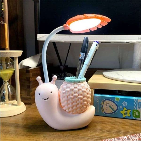 Cartoon LED Snail Desk Lamp Children Bedroom Night Light Reading Study Birthday Christmas Gift Home Decorations Eye Protection 26Y0319