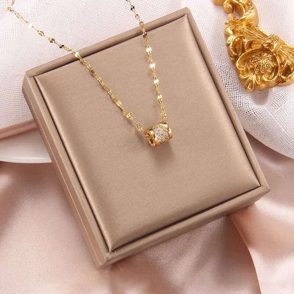 Designer for Women Luxury Pendant jewelry Necklace men Zircon Titanium Steel plated with 18K gold silver Fashion Unique Festival Vacation gift