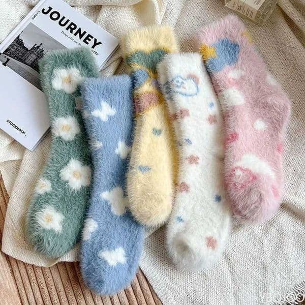 5 pairs Cartoon Warm thick Socks Autumn New Fashionable Versatile Mid Socks Casual Comfortable Womens Socks L260320